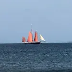 La Melodie Des Vagues Portbail